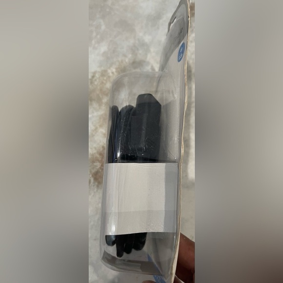 Belkin Black USB-C to Lightning Cable for Fast Charging - Picture 8 of 9